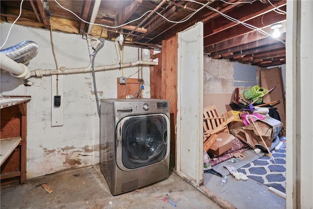 laundry room featuring washer / dryer