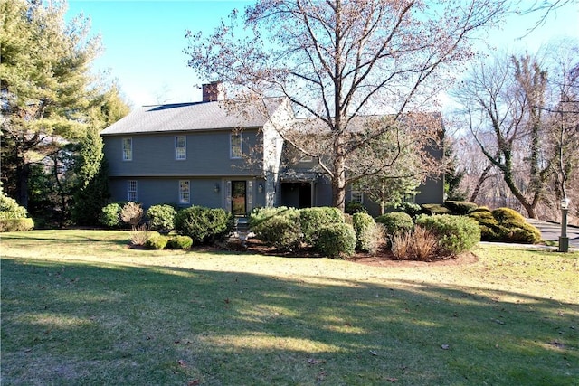 exterior space featuring a front yard