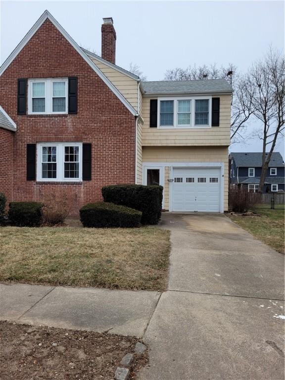 view of front of home with a garage