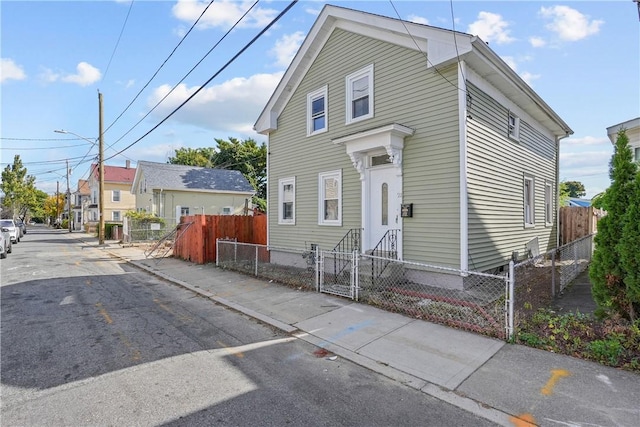 view of front of home