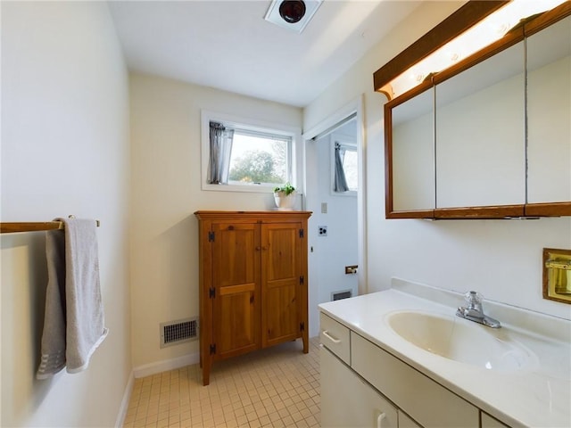 bathroom with vanity