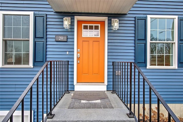 view of property entrance