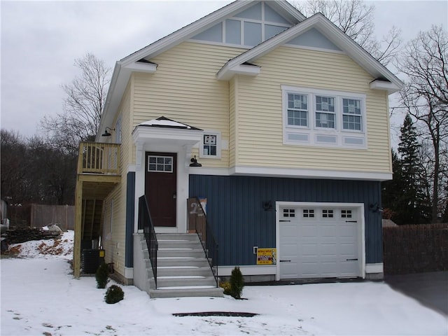 view of front facade featuring a garage