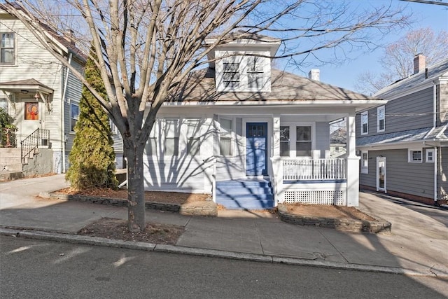 view of front facade with covered porch