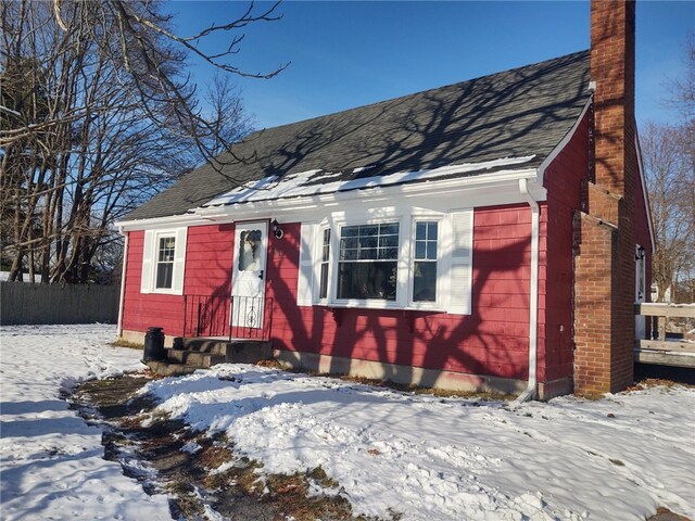 view of front of property