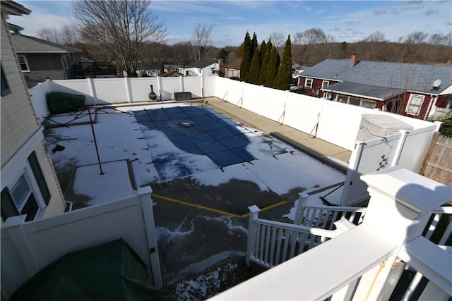 view of yard featuring a covered pool