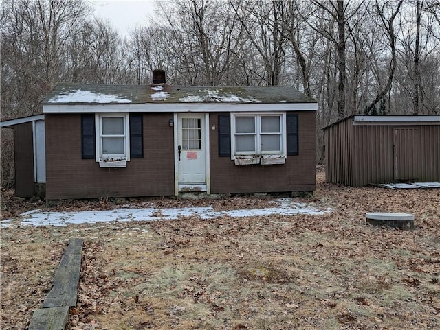 view of front of property