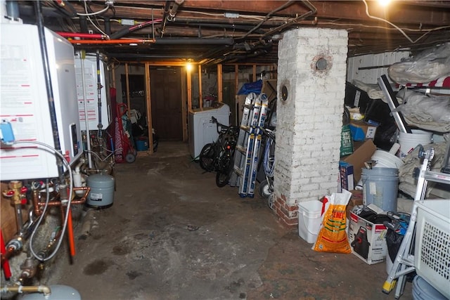 basement featuring washer / dryer