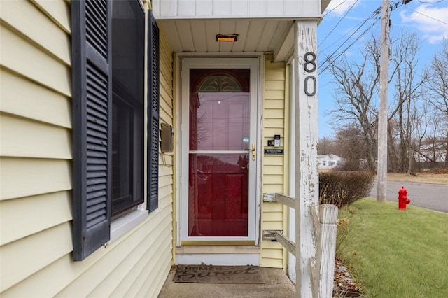 view of property entrance