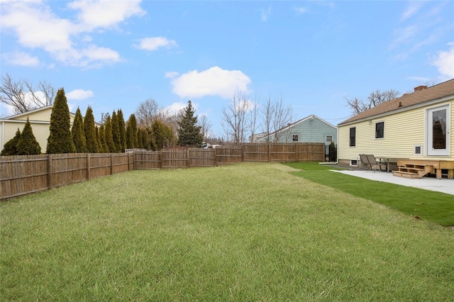 view of yard with a patio area