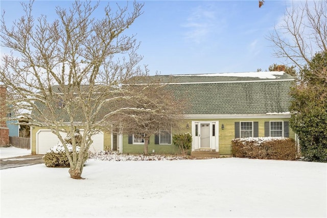 view of front of house featuring a garage