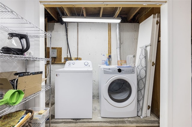 washroom with washer and clothes dryer