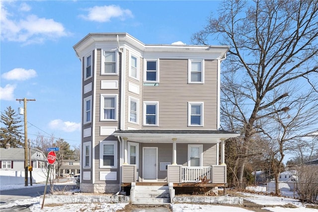 view of front of house featuring covered porch