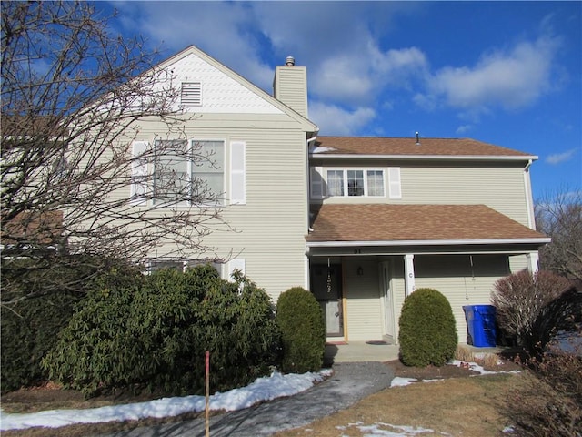 view of front of property