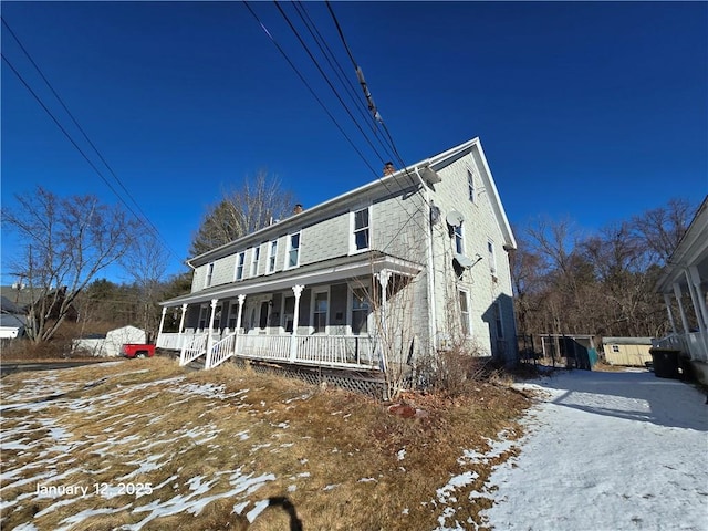 view of front of home with covered porch