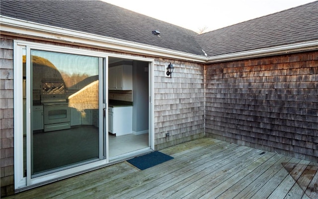 view of wooden deck