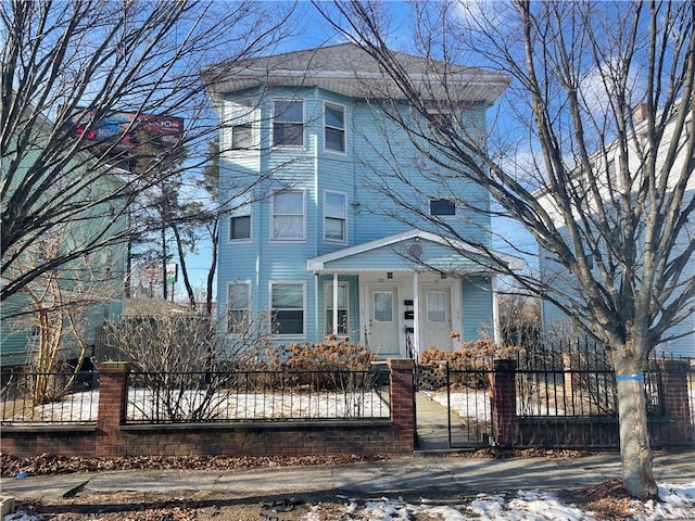 view of front of house