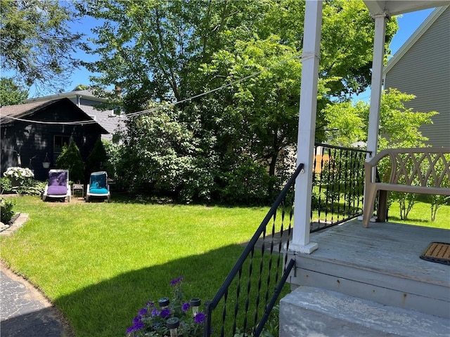 6 David St, East Providence, RI 02916 - view of grassy yard