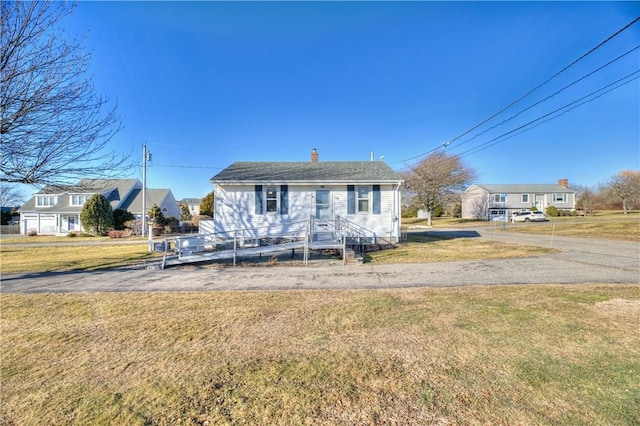 view of front of house featuring a front yard