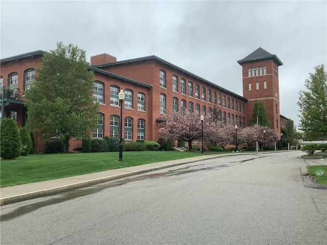 view of building exterior