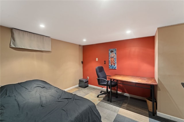 bedroom featuring carpet flooring