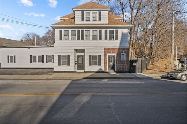 view of front of house