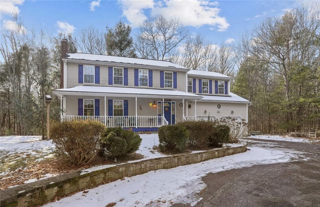 view of front of house with covered porch