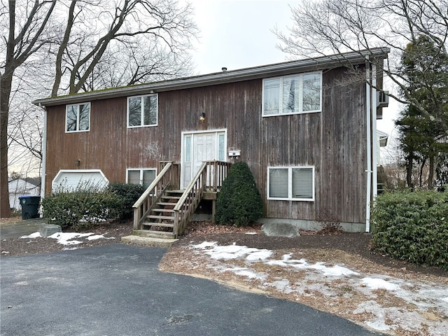 view of split foyer home