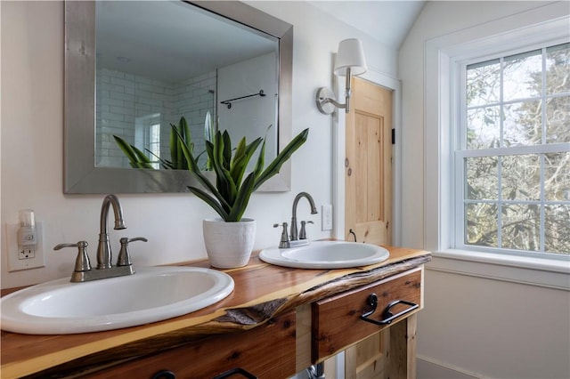 bathroom with vanity