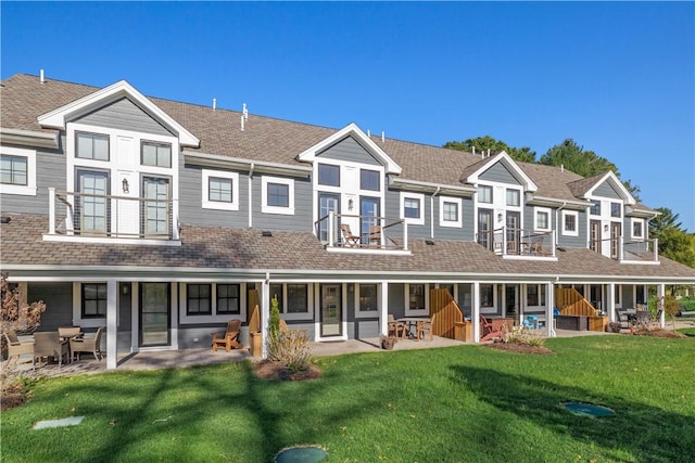 3 White Hawk Rdg, Richmond, RI 02898 - multi unit property with a balcony, a front yard, and a patio area