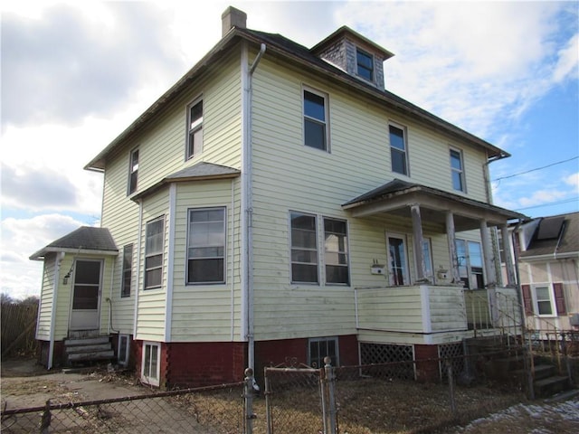 view of front of home with covered porch