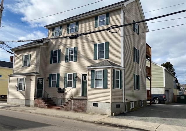 colonial home with central air condition unit