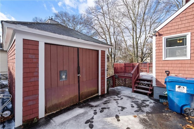 view of outbuilding