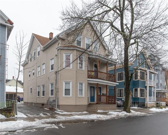 view of front of house featuring covered porch