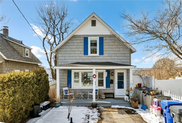 bungalow-style house featuring a porch