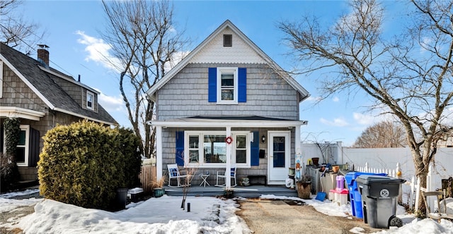 bungalow-style home featuring covered porch