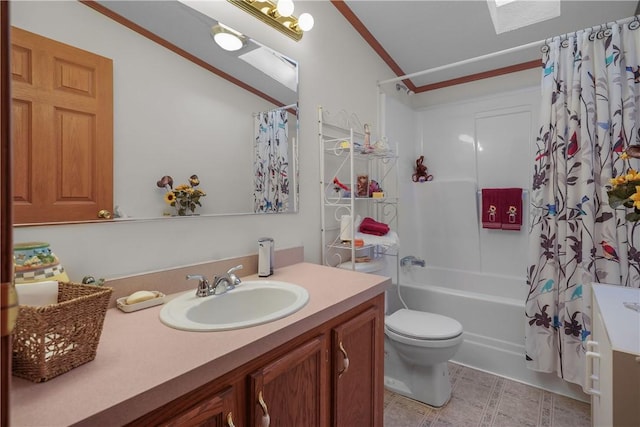 full bathroom with toilet, shower / bathtub combination with curtain, crown molding, and vanity