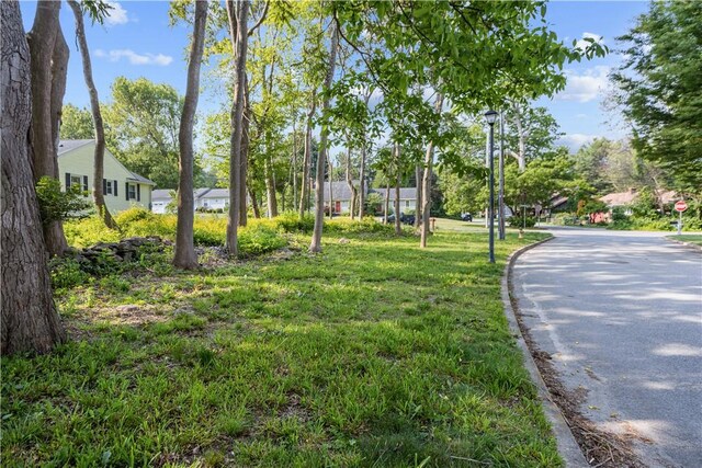 192 Schoolhouse Rd, Warren, RI 02885