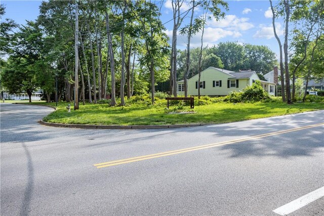 192 Schoolhouse Rd, Warren, RI 02885