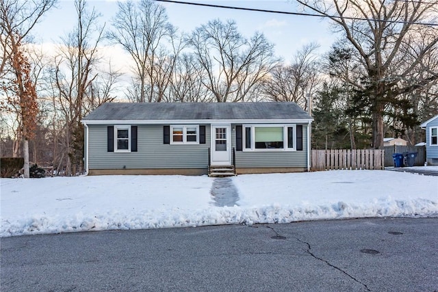 view of front of property