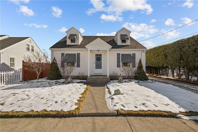 236 Bloomfield St, Pawtucket, RI 02861 - cape cod home with fence