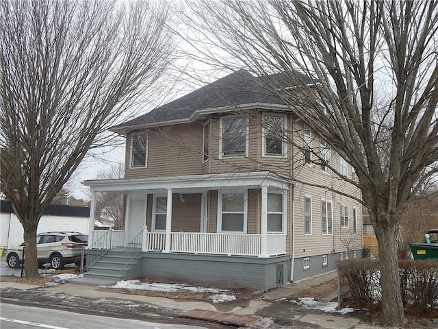 view of front of house with a porch