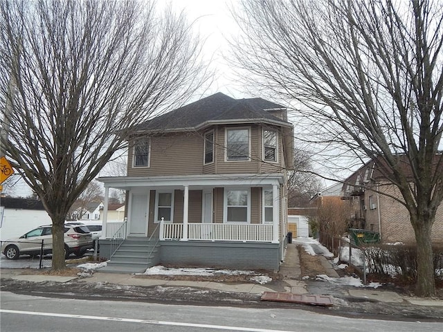 view of front of property featuring a porch