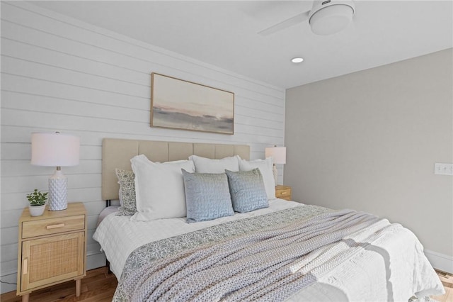 bedroom featuring dark wood-type flooring, recessed lighting, and ceiling fan