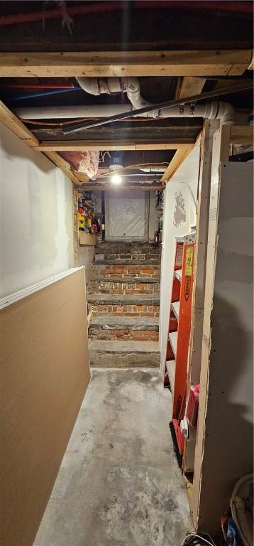 view of unfinished basement