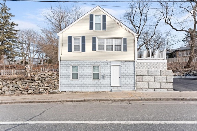 view of front of home