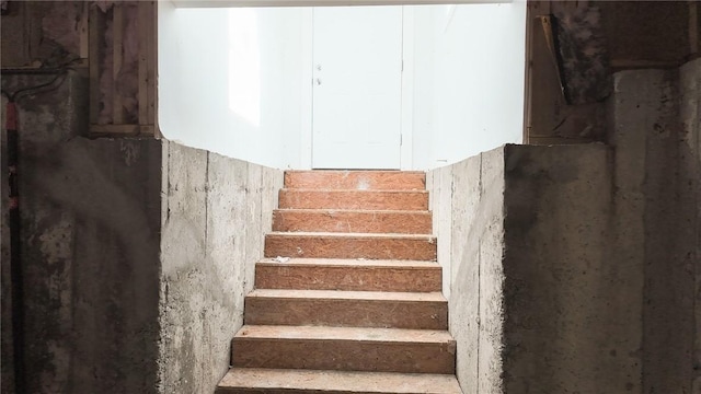 51 Spring St, Pawtucket, RI 02860 - view of stairs