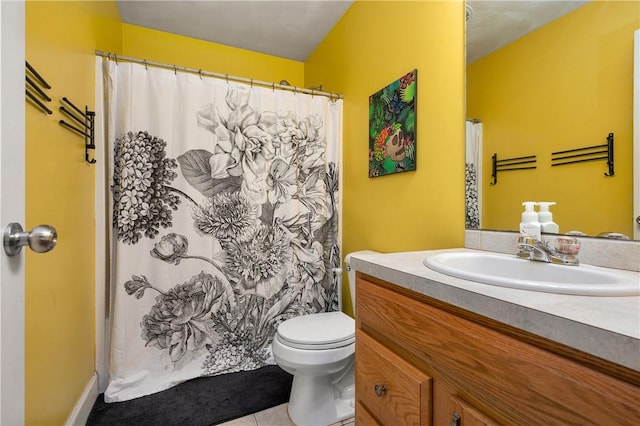 full bath with toilet, a shower with curtain, tile patterned floors, and vanity