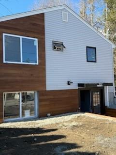 view of rear view of house