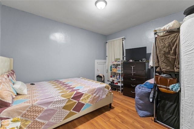 107 Lenox Ave, Providence, RI 02907 - bedroom featuring wood finished floors